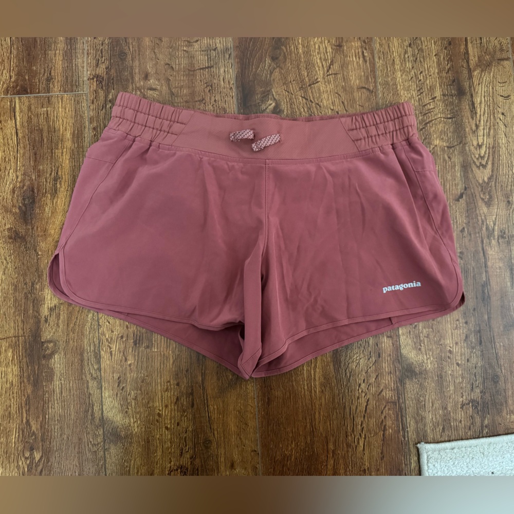Patagonia Women's Shorts in Dusty Rose